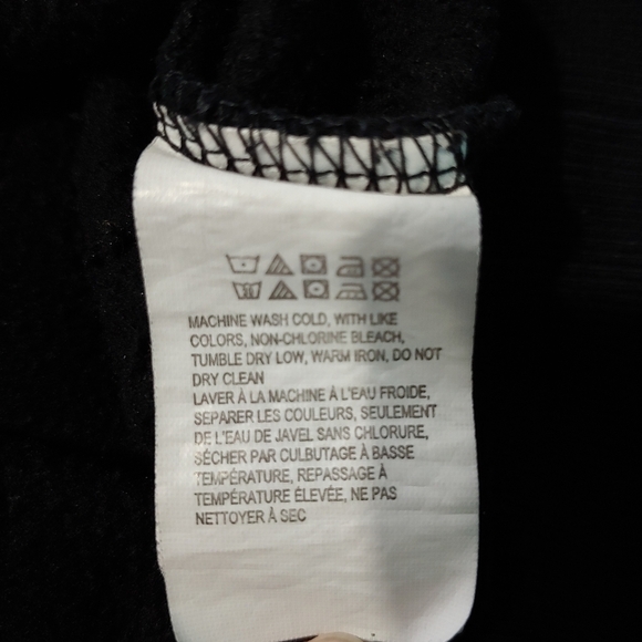 Pride Lucky Love Gender Neutral Crewneck Black Size - Picture 6 of 9